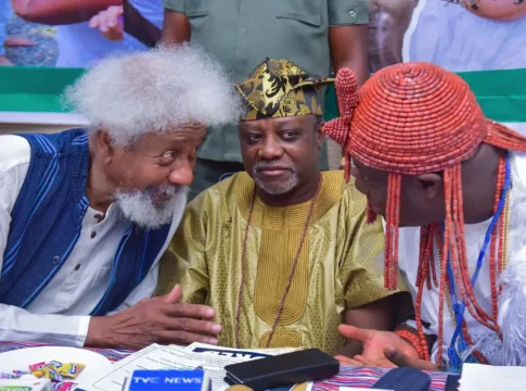 Soyinka-and-Ooni-at-table President Tinubu Welcomes Alaafin of Oyo to Aso Rock, Emphasizing Unity and Cultural Preservation