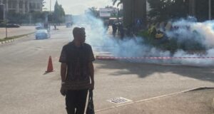 Police Tear-Gas #FreeNnamdiKanu Protesters.